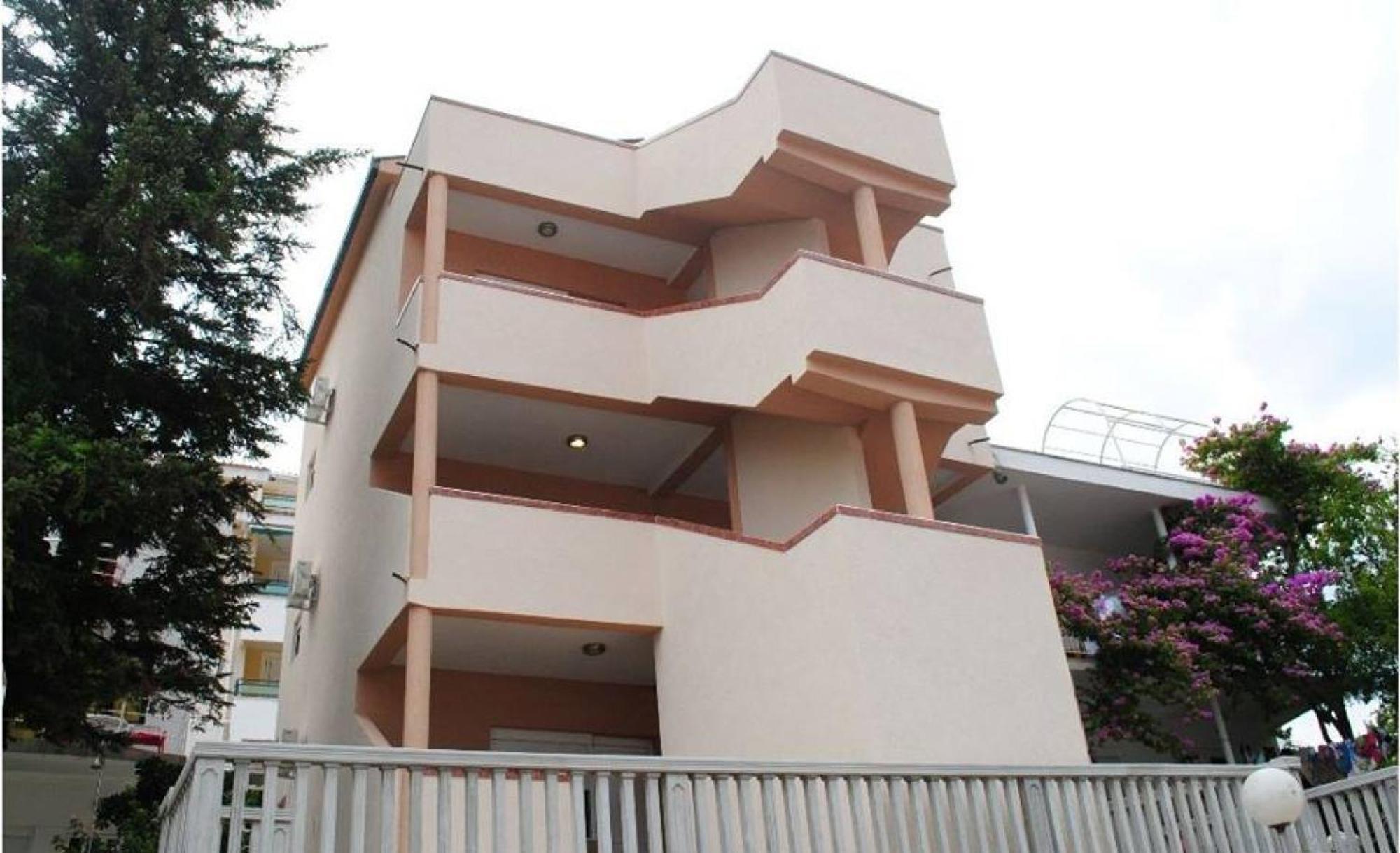 Apartments Anne Petrovac Bagian luar foto