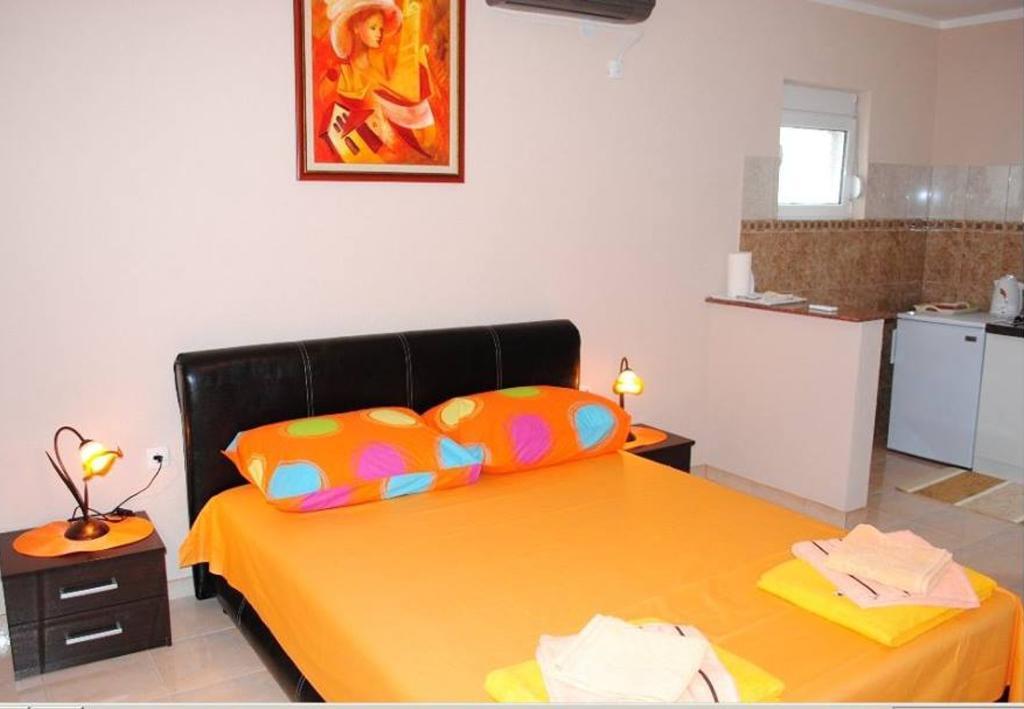Apartments Anne Petrovac Ruang foto